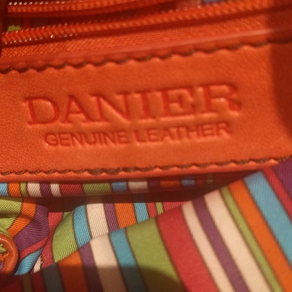 Beautiful Genuine leather bag by Danier 🍀 - Picture 11 of 12